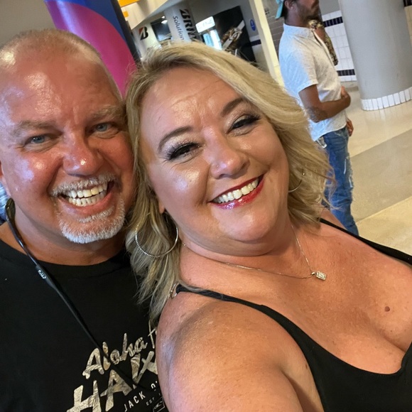 Meet your Posher, Virginia - Picture 2 of 2